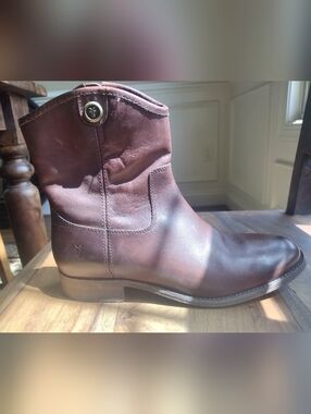 Frye Brown Melissa Button Short Boots Size 7